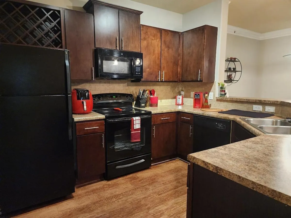 Two The Movies - Spacious Rooms - Sleeps 7 Instant Booking! تشارلوت الولايات المتحدة الأمريكية
