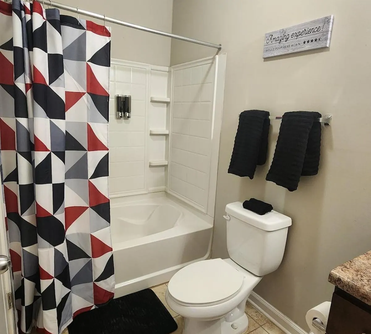 Two The Movies - Spacious Rooms - Sleeps 7 Instant Booking! تشارلوت 0*,